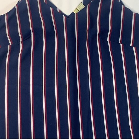 JAPNA Spaghetti Strap Vertical Stripes V-neck Tank Top - Picture 2 of 6